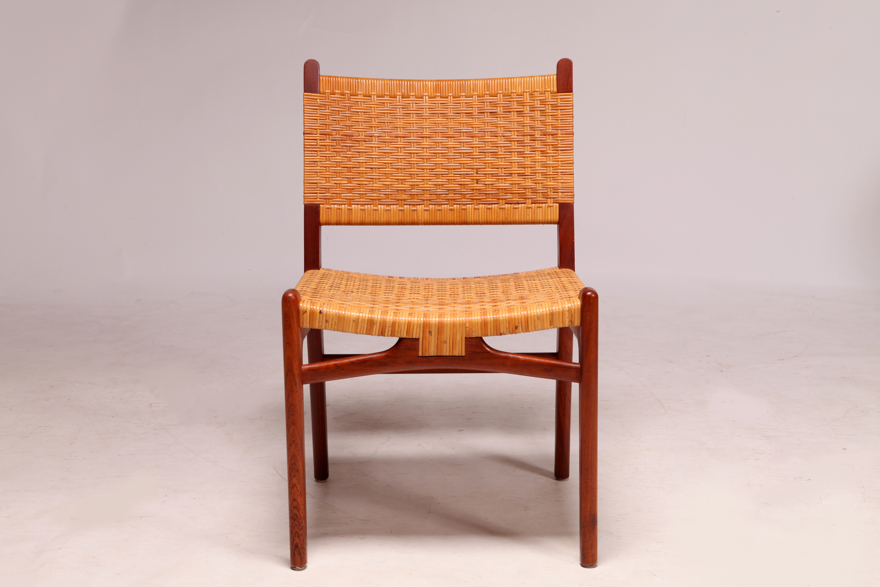 GMDTS85A○ Hans J. Wegner / ハンス・ウェグナー CH1 - ソファ/ソファベッド